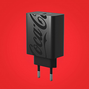 Carregador USB-C PD 20W Coca-Cola Preto